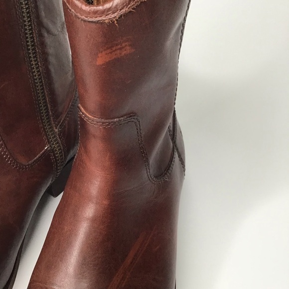 Frye Melissa Button Short Boots in Redwood Size 6. - Picture 10 of 11